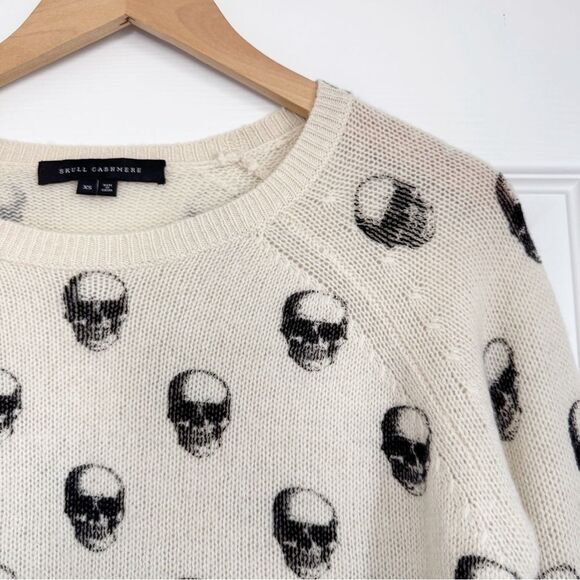 Skull Cashmere Dip Dye Ombre Skull Print Sweater Size XS - Picture 6 of 9